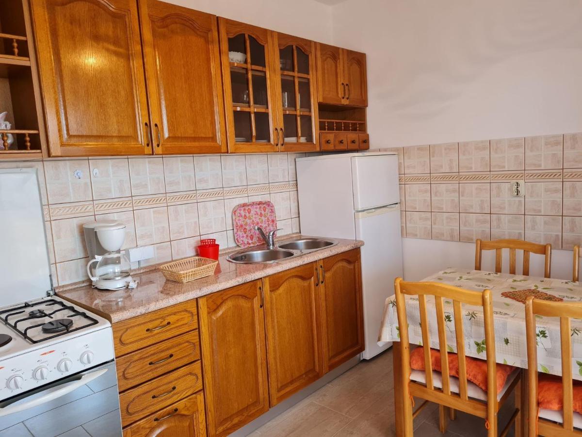 Apartments With A Parking Space Lun, Pag - 4062 Lun (Pag) Exterior foto
